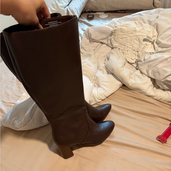 LOFT Brown Knee High Leather Heeled Boots Brand New - Picture 6 of 8